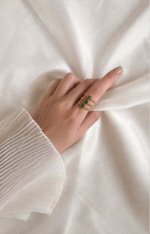 ANILLO TRES ESMERALDAS